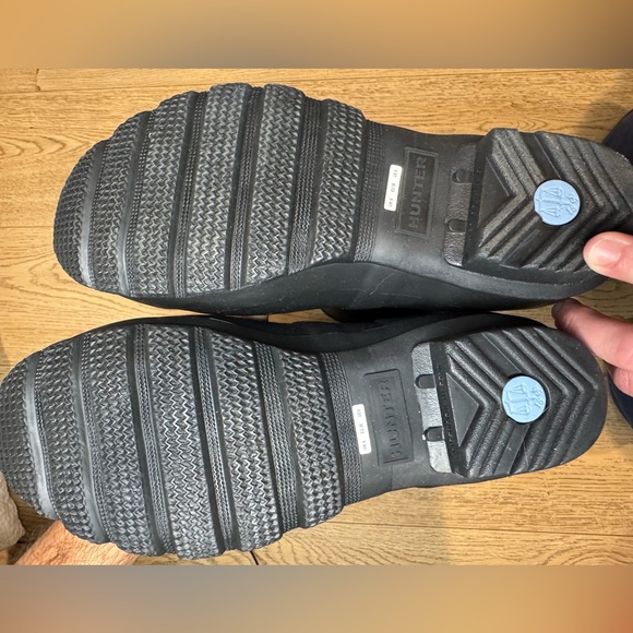 Hunter Women’s tall black rain boot - Picture 5 of 7